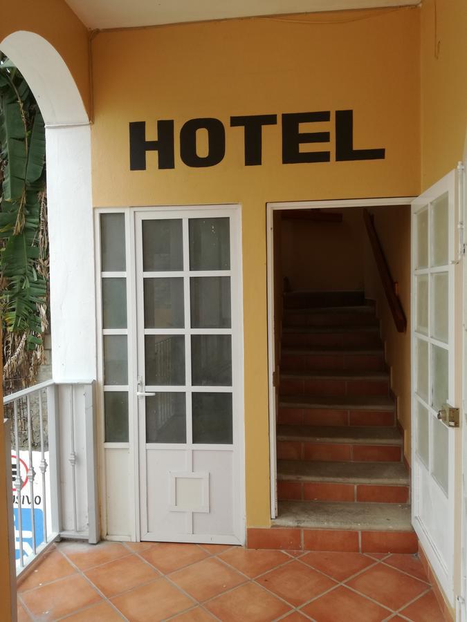 Hotel Y Plaza Jalpan Jalpan de Serra Exterior foto